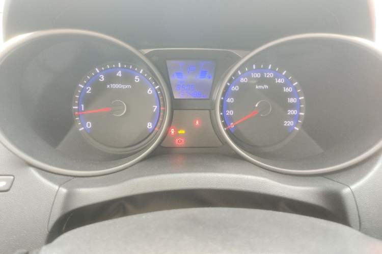Used Hyundai ix35 2015 2.0L Automatic 2WD Smart Version China V Standard Instrument Cluster