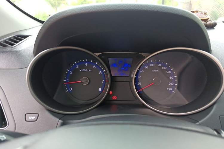 Used Hyundai ix35 2015 2.0L Automatic 2WD Smart Type China IV Instrument Cluster