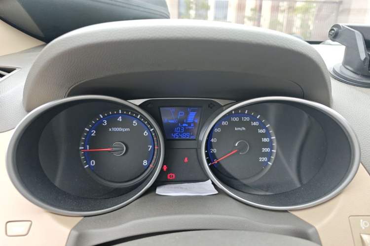 Used Hyundai ix35 2015 2.0L Automatic 2WD Comfort Edition China IV Standard Instrument Cluster