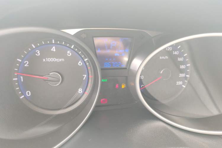 Used Hyundai ix35 2015 2.0L Automatic 2WD Smart Version China V Standard Instrument Cluster
