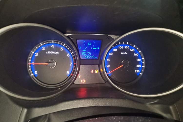 Used Hyundai ix35 2015 2.0L Automatic 2WD Comfort Edition China V Standard Instrument Cluster