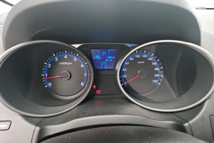 Used Hyundai ix35 2015 2.0L Automatic 2WD Comfort Edition China V Standard Instrument Cluster