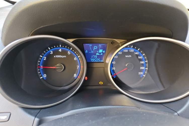 Used Hyundai ix35 2015 2.0L Automatic 2WD Smart Type China IV Instrument Cluster