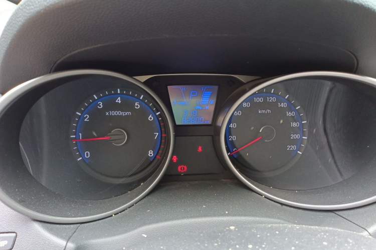 Used Hyundai ix35 2015 2.0L Automatic 2WD Comfort Edition China V Standard Instrument Cluster
