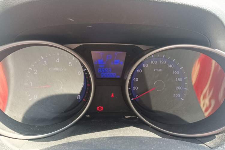 Used Hyundai ix35 2015 2.0L Automatic 2WD Smart Type China IV Instrument Cluster