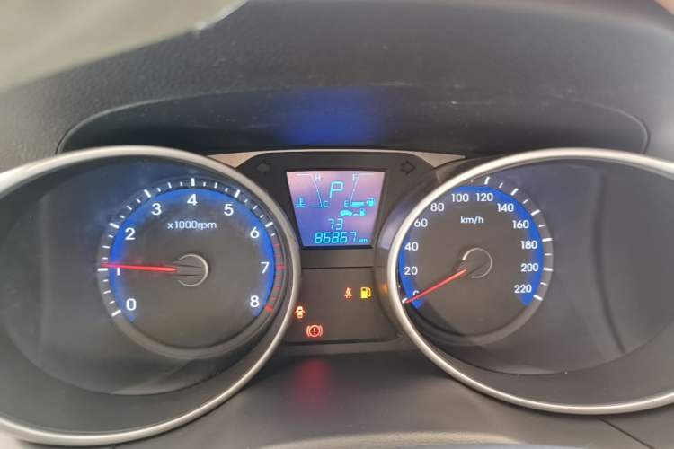 Used Hyundai ix35 2015 2.0L Automatic 2WD Comfort Edition China IV Standard Instrument Cluster