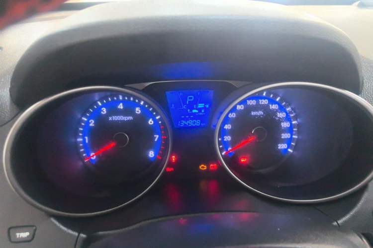 Used Hyundai ix35 2015 2.0L Automatic 2WD Smart Version China V Standard Instrument Cluster