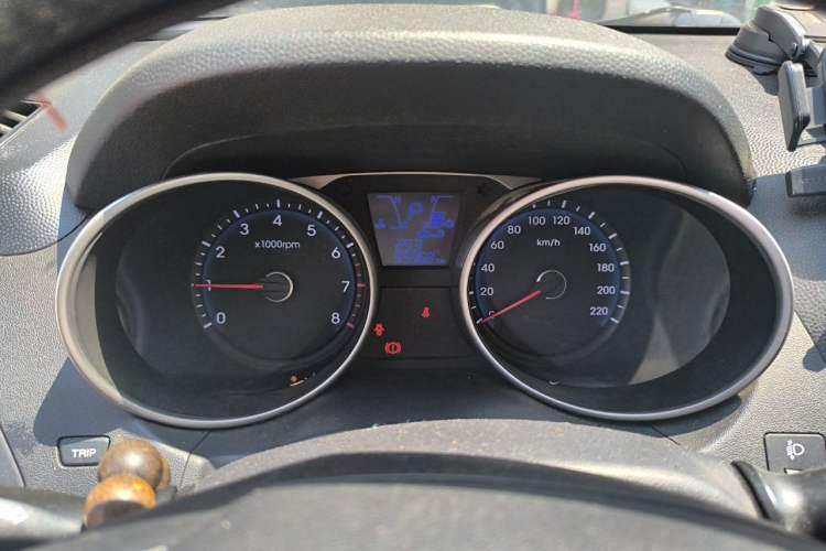 Used Hyundai ix35 2015 2.0L Automatic 2WD Smart Type China IV Instrument Cluster