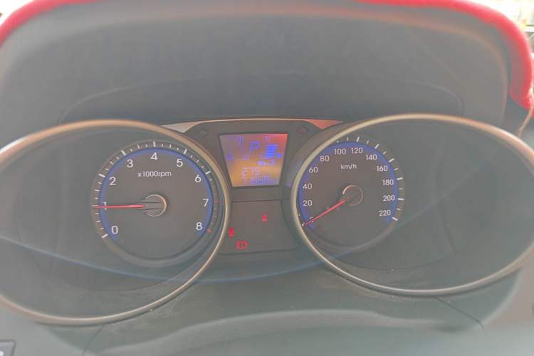Used Hyundai ix35 2015 2.0L Automatic 2WD Smart Type China IV Instrument Cluster