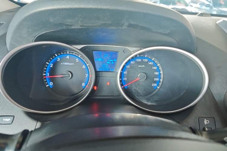 Used Hyundai ix35 2015 2.0L Automatic 2WD Smart Type China IV Instrument Cluster