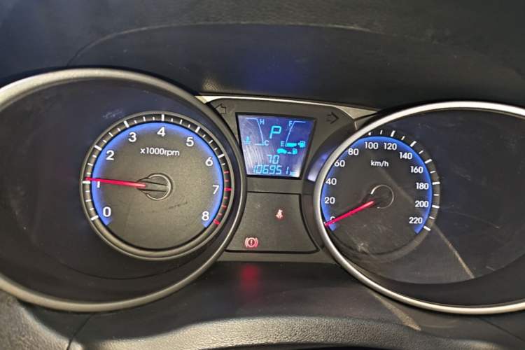 Used Hyundai ix35 2015 2.0L Automatic 2WD Smart Type China IV Instrument Cluster