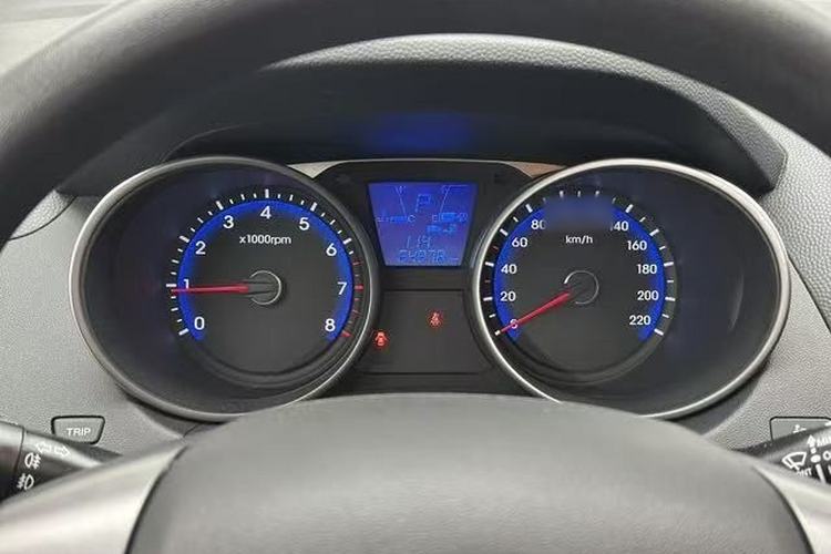 Used Hyundai ix35 2015 2.0L Automatic 2WD Comfort Edition China IV Standard Interior 6