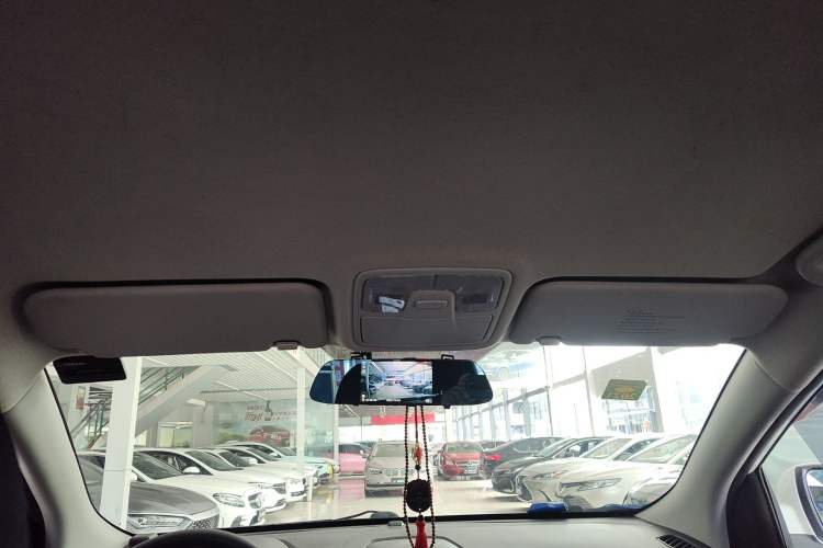 Used Hyundai ix35 2015 2.0L Manual Two-Wheel Drive Comfort Version China IV Standard Interior 6