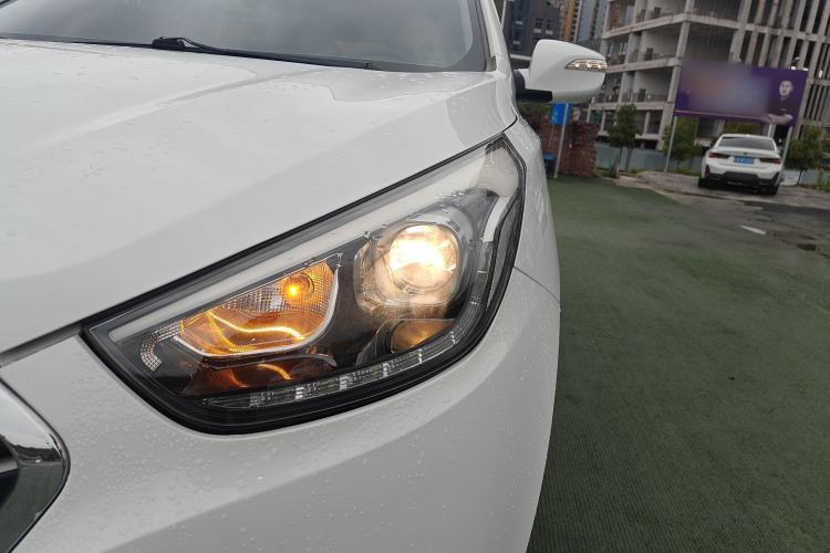 Used Hyundai ix35 2015 2.0L Automatic 2WD Smart Type China IV Left Front Headlight