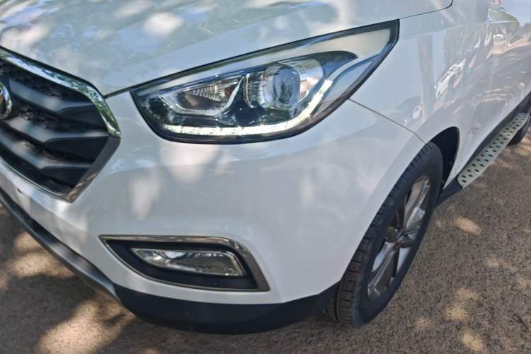 Used Hyundai ix35 2015 2.0L Automatic 2WD Smart Version China V Standard Left Front Headlight