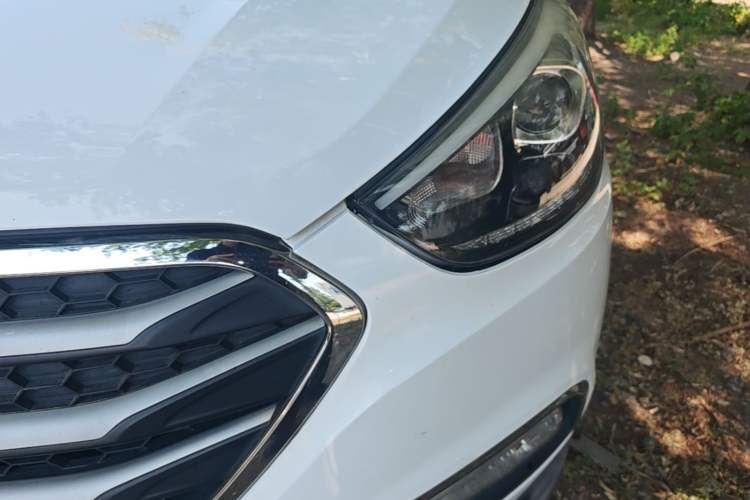 Used Hyundai ix35 2015 2.0L Automatic 2WD Comfort Edition China V Standard Left Front Headlight