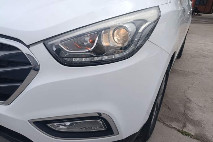Used Hyundai ix35 2015 2.0L Automatic 2WD Smart Version China V Standard Left Front Headlight