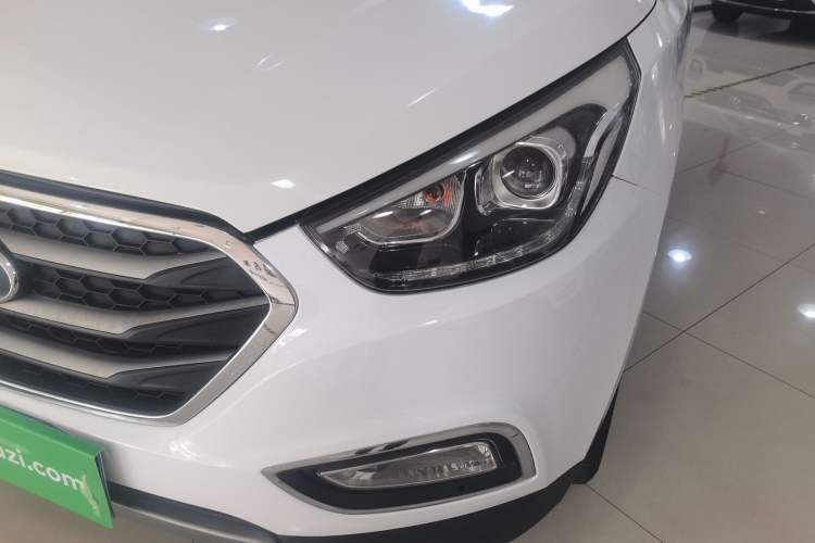 Used Hyundai ix35 2015 2.0L Automatic 2WD Smart Version China V Standard Left Front Headlight
