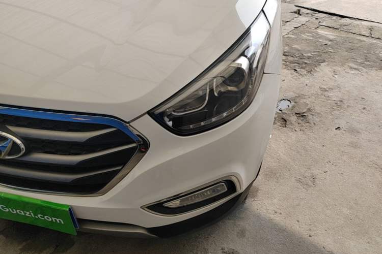 Used Hyundai ix35 2015 2.0L Automatic 2WD Smart Version China V Standard Left Front Headlight