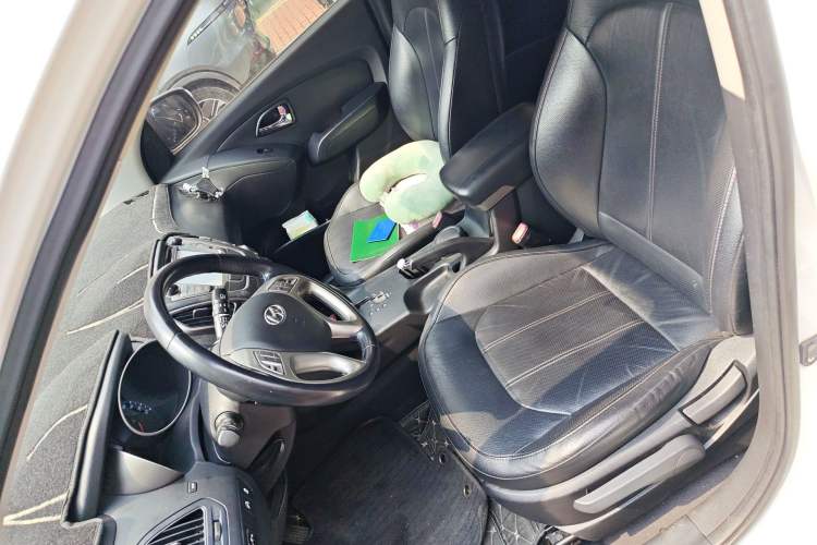Used Hyundai ix35 2015 2.0L Automatic 2WD Smart Version China V Standard Left Front Seat