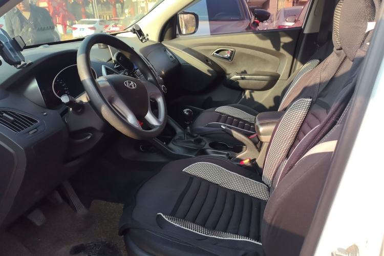 Used Hyundai ix35 2015 2.0L Manual Two-Wheel Drive Comfort Version China V Standard Left Front Seat