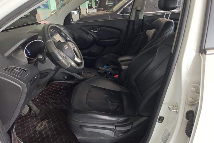 Used Hyundai ix35 2015 2.0L Automatic 2WD Smart Version China V Standard Left Front Seat
