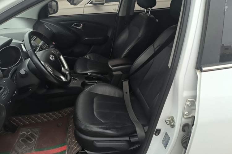 Used Hyundai ix35 2015 2.0L Automatic 2WD Smart Version China V Standard Left Front Seat