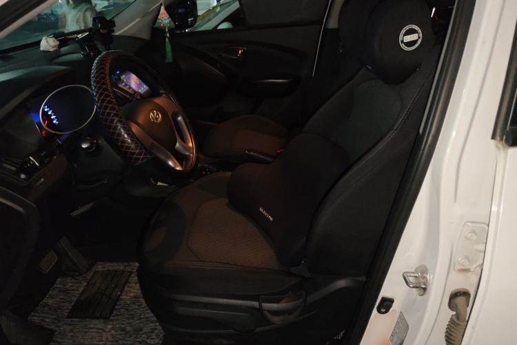 Used Hyundai ix35 2015 2.0L Automatic 2WD Comfort Edition China IV Standard Left Front Seat