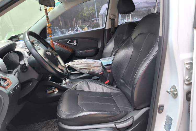 Used Hyundai ix35 2015 2.0L Automatic 2WD Smart Type China IV Left Front Seat