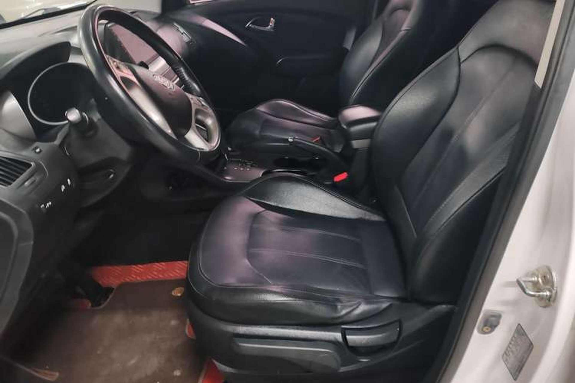 Used Hyundai ix35 2015 2.0L Automatic 2WD Smart Version China V Standard Left Front Seat