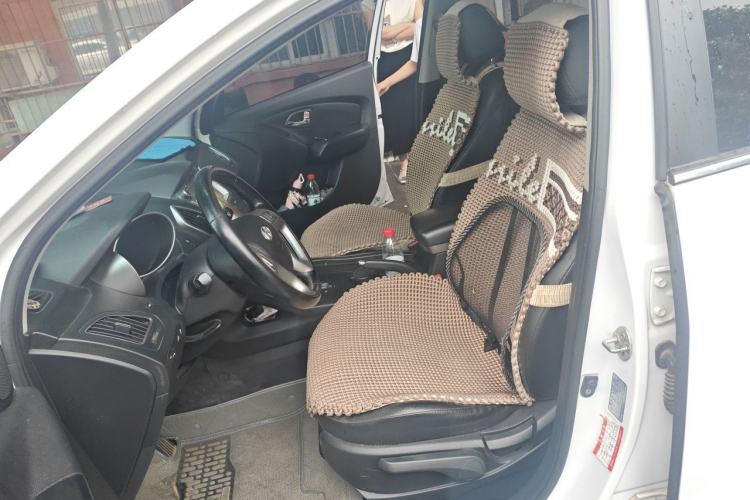 Used Hyundai ix35 2015 2.0L Automatic 2WD Smart Type China IV Left Front Seat