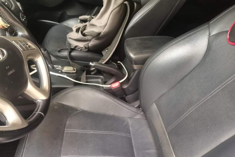 Used Hyundai ix35 2015 2.0L Automatic 2WD Smart Type China IV Left Front Seat