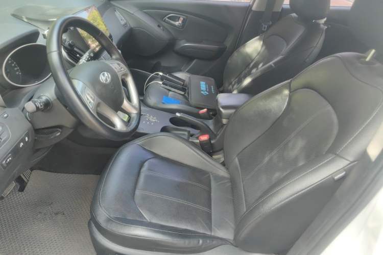 Used Hyundai ix35 2015 2.0L Automatic 2WD Smart Type China IV Left Front Seat