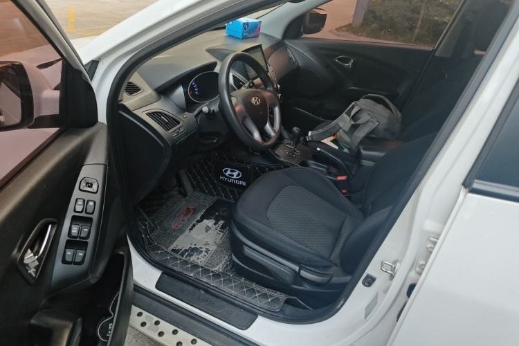 Used Hyundai ix35 2015 2.0L Automatic 2WD Comfort Edition China IV Standard Left Front Seat