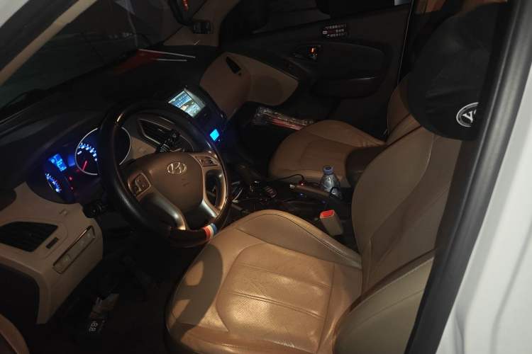 Used Hyundai ix35 2015 2.0L Automatic 2WD Smart Version China V Standard Left Front Seat