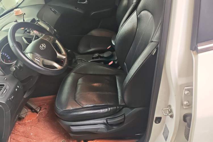Used Hyundai ix35 2015 2.0L Automatic 2WD Smart Version China V Standard Left Front Seat
