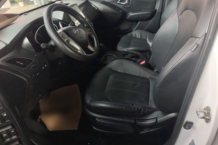 Used Hyundai ix35 2015 2.0L Automatic 2WD Smart Type China IV Left Front Seat