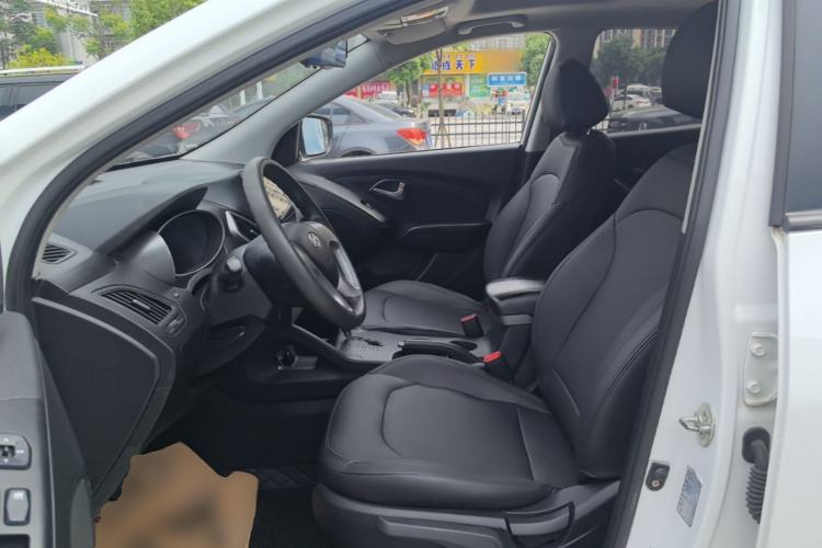 Used Hyundai ix35 2015 2.0L Automatic 2WD Comfort Edition China IV Standard Left Front Seat