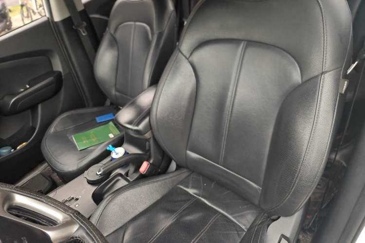 Used Hyundai ix35 2015 2.0L Automatic 2WD Smart Version China V Standard Left Front Seat