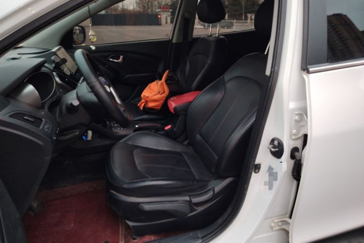 Used Hyundai ix35 2015 2.0L Automatic 2WD Smart Version China V Standard Left Front Seat