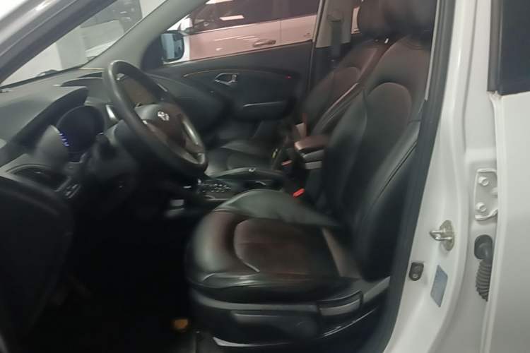 Used Hyundai ix35 2015 2.0L Automatic 2WD Comfort Edition China V Standard Left Front Seat