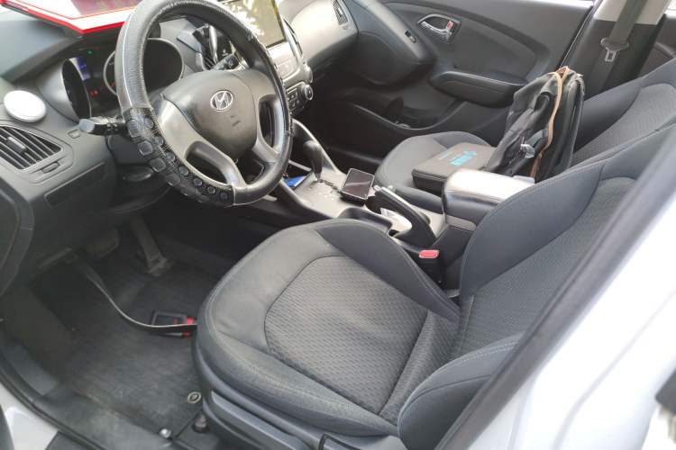Used Hyundai ix35 2015 2.0L Automatic 2WD Comfort Edition China IV Standard Left Front Seat