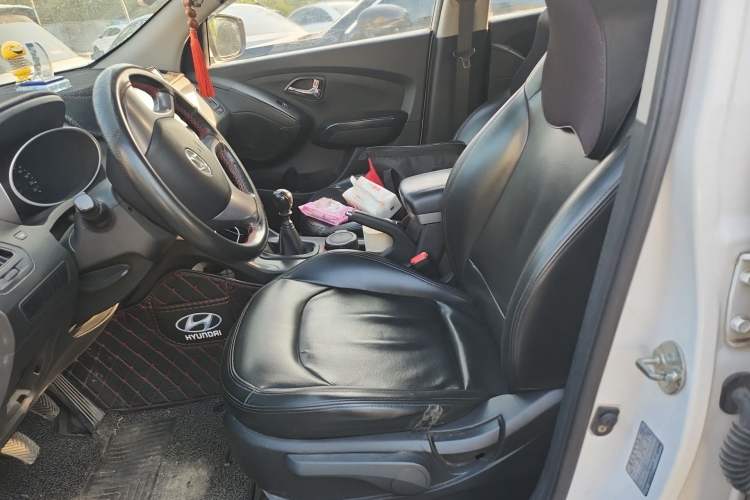 Used Hyundai ix35 2015 2.0L Manual Two-Wheel Drive Comfort Version China IV Standard Left Front Seat