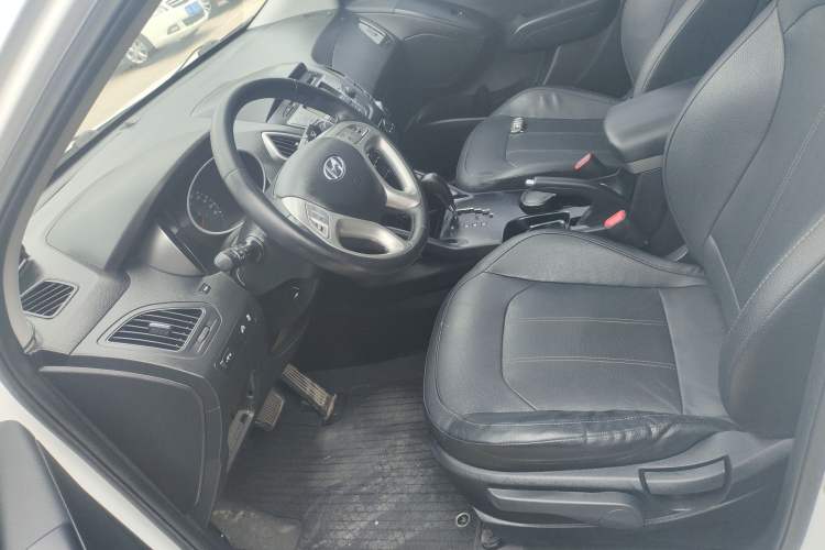 Used Hyundai ix35 2015 2.0L Automatic 2WD Smart Version China V Standard Left Front Seat