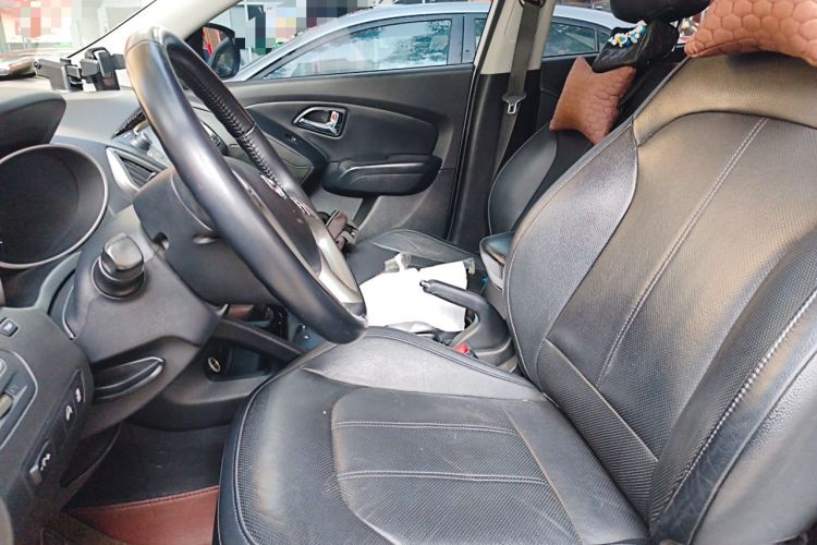 Used Hyundai ix35 2015 2.0L Automatic 2WD Smart Type China IV Left Front Seat