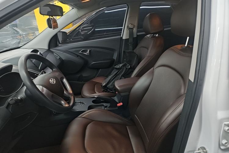 Used Hyundai ix35 2015 2.0L Automatic 2WD Comfort Edition China IV Standard Left Front Seat