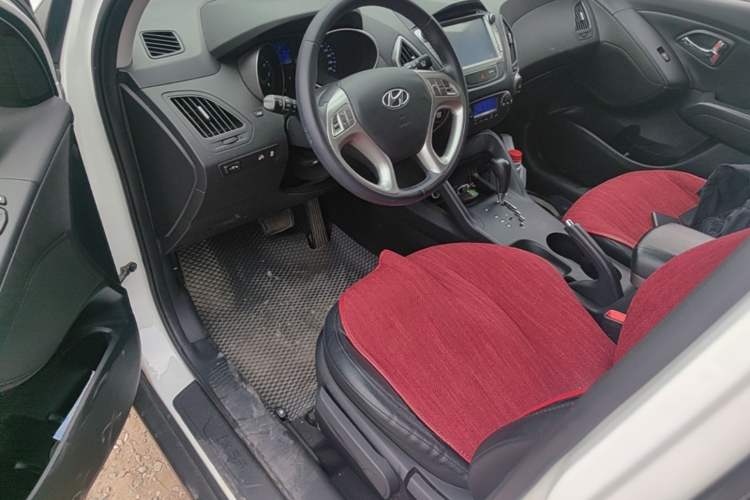 Used Hyundai ix35 2015 2.0L Automatic 2WD Smart Version China V Standard Left Front Seat