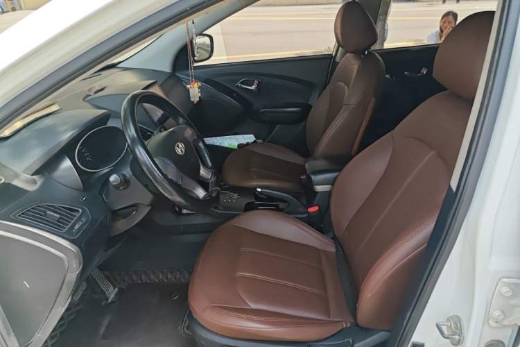Used Hyundai ix35 2015 2.0L Automatic 2WD Comfort Edition China IV Standard Left Front Seat