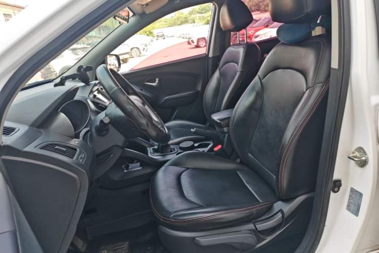 Used Hyundai ix35 2015 2.0L Manual Two-Wheel Drive Comfort Version China V Standard Left Front Seat