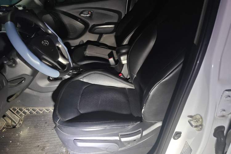 Used Hyundai ix35 2015 2.0L Automatic 2WD Comfort Edition China V Standard Left Front Seat